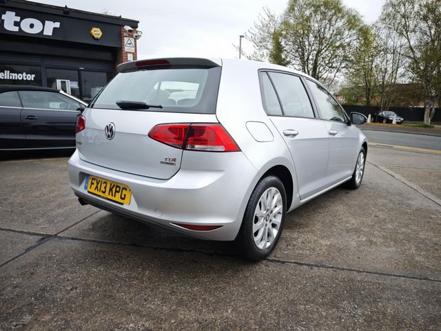 Volkswagen Golf 1.6 TDI BlueMotion Tech S Euro 5 (s/s) 5dr (2013) - Picture 8
