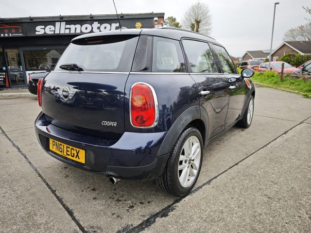 MINI Countryman 1.6 Cooper Euro 5 (s/s) 5dr (2011) - Picture 6