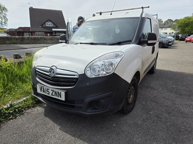 Vauxhall Combo 1.3 CDTi 2000 ecoFLEX 16v FWD L1 H1 (s/s) 3dr (2015) - Picture 12
