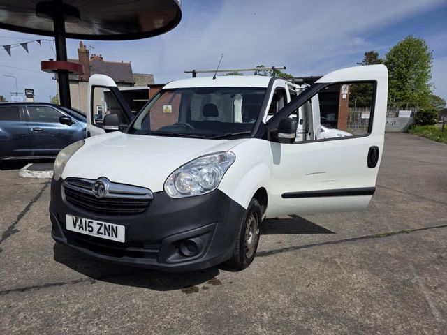 Vauxhall Combo 1.3 CDTi 2000 ecoFLEX 16v FWD L1 H1 (s/s) 3dr (2015) - Picture 19