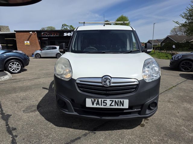 Vauxhall Combo 1.3 CDTi 2000 ecoFLEX 16v FWD L1 H1 (s/s) 3dr (2015) - Picture 22