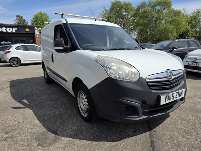 Vauxhall Combo 1.3 CDTi 2000 ecoFLEX 16v FWD L1 H1 (s/s) 3dr (2015) - Picture 6