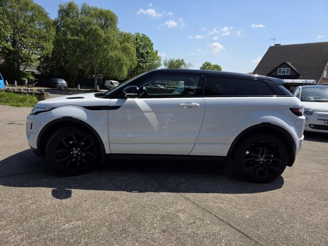 Land Rover Range Rover Evoque 2.2 SD4 Dynamic Auto 4WD Euro 5 (s/s) 3dr (2014) - Picture 9