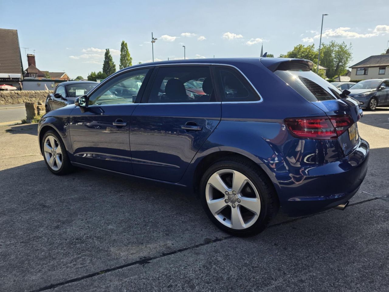 Audi A3 1.6 TDI Sport Sportback Euro 6 (s/s) 5dr - Picture 10 of 21