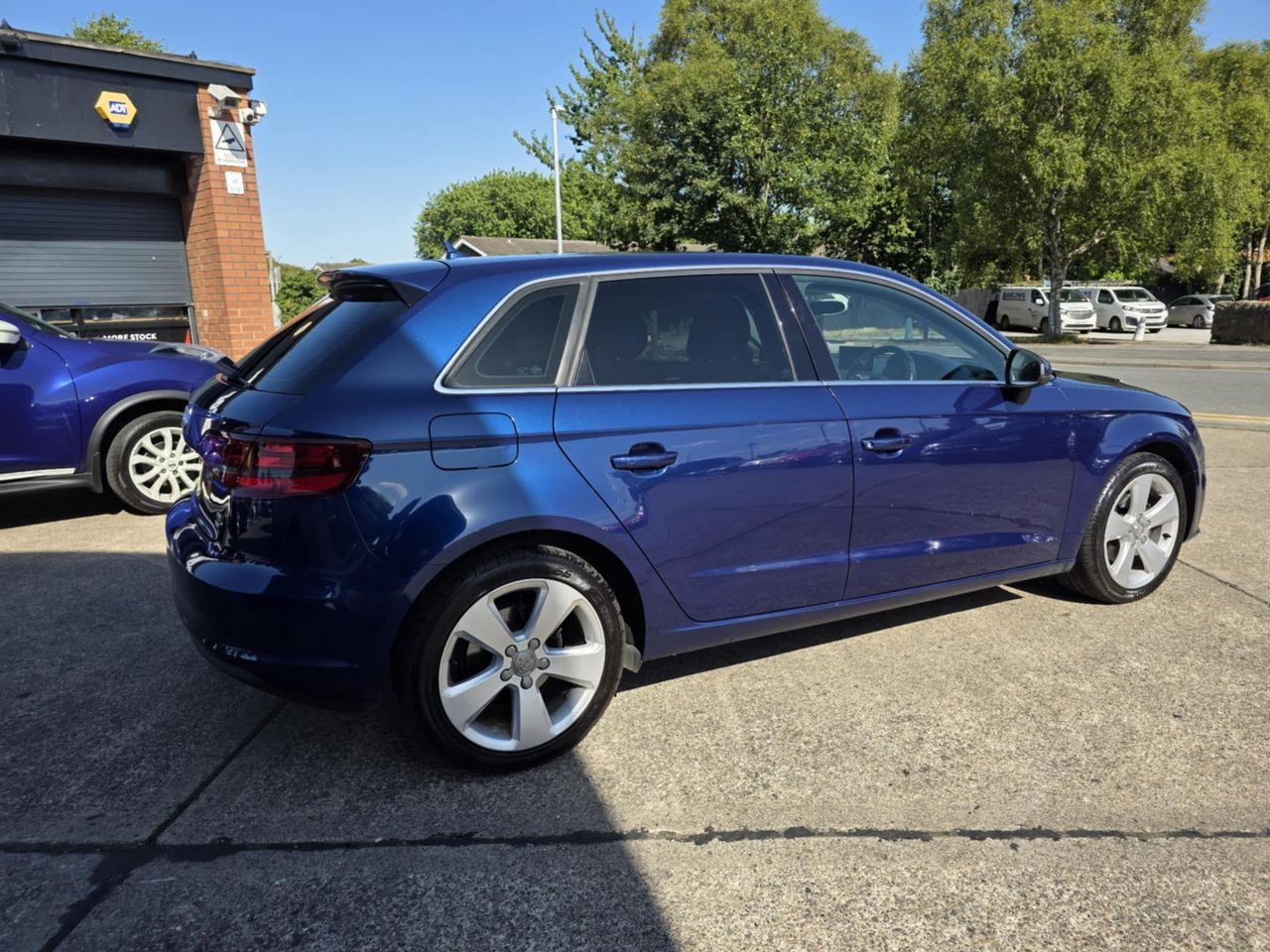 Audi A3 1.6 TDI Sport Sportback Euro 6 (s/s) 5dr - Picture 15 of 21