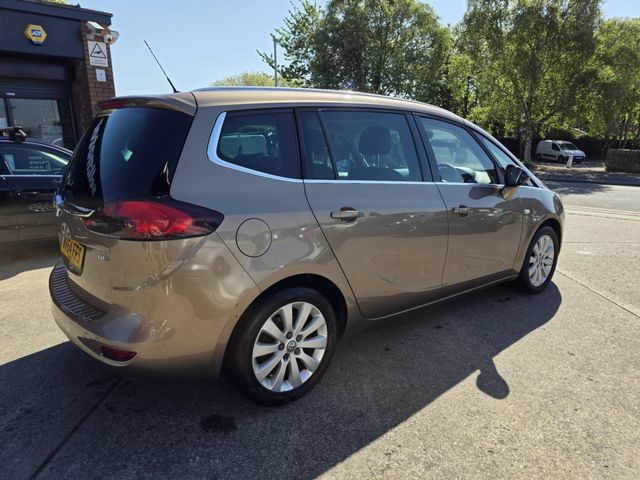 Vauxhall Zafira Tourer 2.0 CDTi SE Euro 5 5dr (2014) - Picture 13