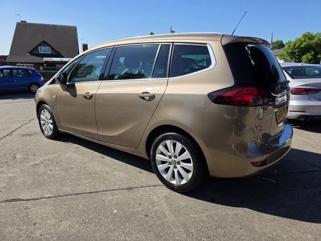 Vauxhall Zafira Tourer 2.0 CDTi SE Euro 5 5dr (2014) - Picture 14