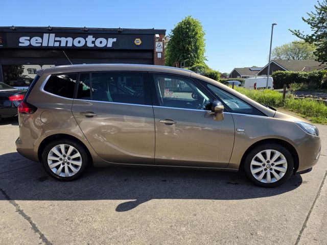 Vauxhall Zafira Tourer 2.0 CDTi SE Euro 5 5dr (2014) - Picture 16