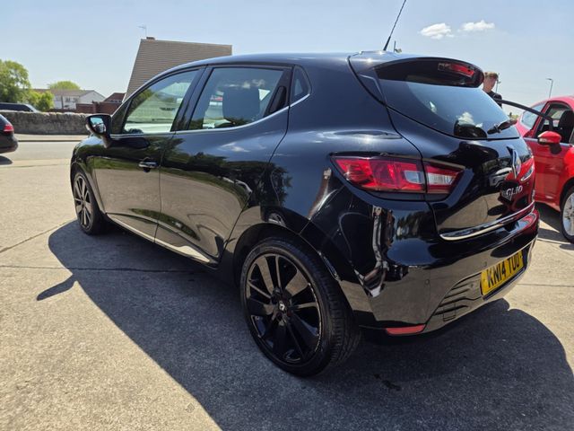 Renault Clio 1.5 dCi Dynamique S MediaNav Euro 5 (s/s) 5dr (2014) - Picture 6