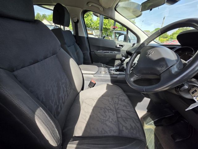 Peugeot 3008 1.6 HDi Active Euro 5 5dr (2013) - Picture 11