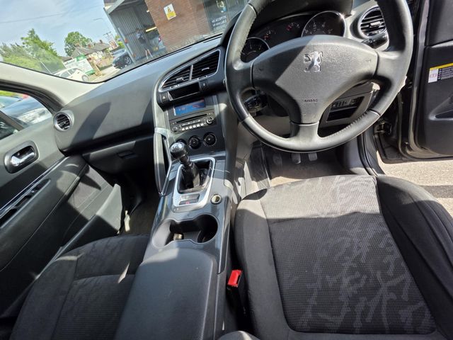 Peugeot 3008 1.6 HDi Active Euro 5 5dr (2013) - Picture 15