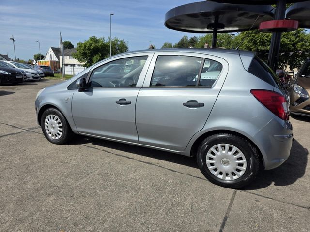 Vauxhall Corsa 1.0i ecoFLEX 12v S 5dr (2011) - Picture 14
