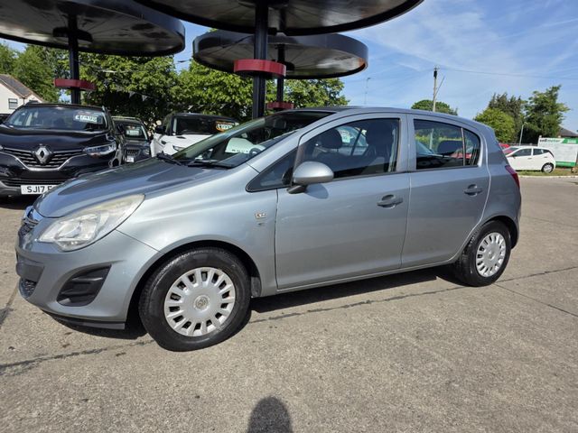 Vauxhall Corsa 1.0i ecoFLEX 12v S 5dr (2011) - Picture 2