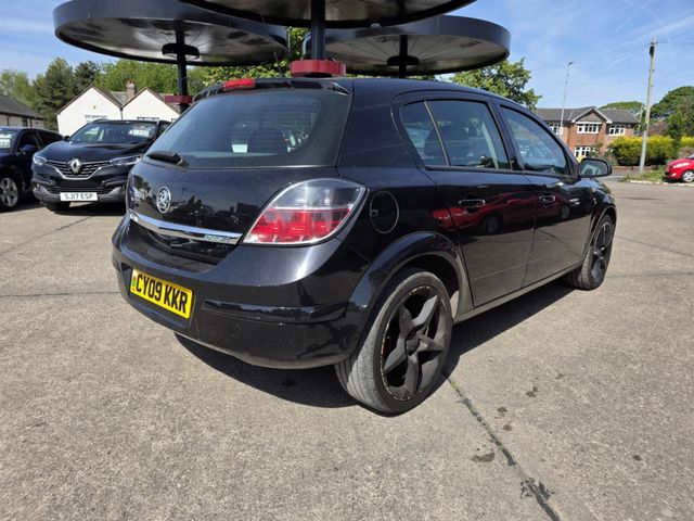 Vauxhall Astra 1.7 CDTi ecoFLEX Active 5dr (2009) - Picture 18