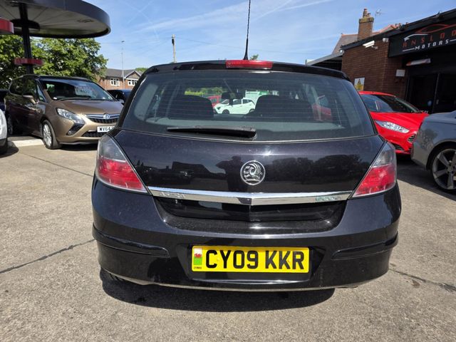 Vauxhall Astra 1.7 CDTi ecoFLEX Active 5dr (2009) - Picture 19