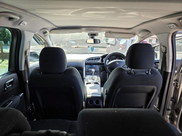 Peugeot 3008 1.6 e-HDi Allure EGC Euro 5 (s/s) 5dr (2012) - Picture 3