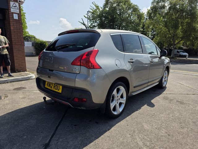Peugeot 3008 1.6 e-HDi Allure EGC Euro 5 (s/s) 5dr (2012) - Picture 9