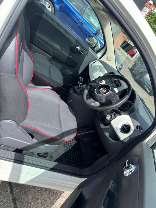 Fiat 500 1.2 Lounge Euro 6 (s/s) 3dr - Picture 9 of 14