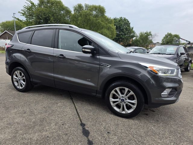 Ford Kuga 2.0 TDCi Titanium Powershift AWD Euro 6 (s/s) 5dr (2017) - Picture 12