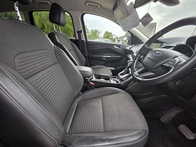 Ford Kuga 2.0 TDCi Titanium Powershift AWD Euro 6 (s/s) 5dr (2017) - Picture 14