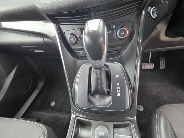 Ford Kuga 2.0 TDCi Titanium Powershift AWD Euro 6 (s/s) 5dr (2017) - Picture 17