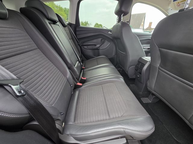 Ford Kuga 2.0 TDCi Titanium Powershift AWD Euro 6 (s/s) 5dr (2017) - Picture 18