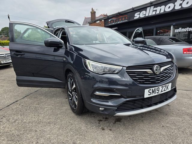 Vauxhall Grandland X 1.5 Turbo D BlueInjection Elite Nav Euro 6 (s/s) 5dr (2019) - Picture 20