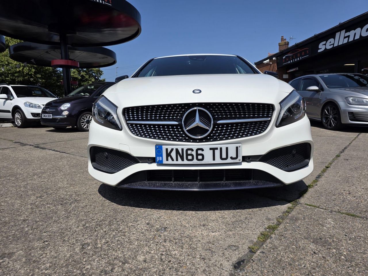 Mercedes-Benz A Class 2.1 A200d AMG Line (Premium) 7G-DCT Euro 6 (s/s) 5dr - Picture 2 of 22