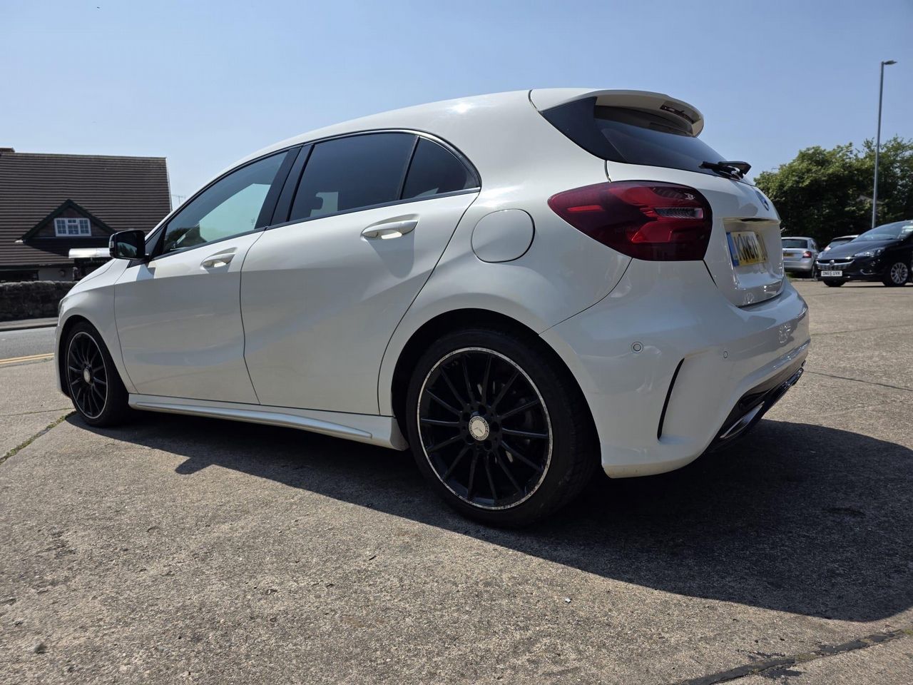 Mercedes-Benz A Class 2.1 A200d AMG Line (Premium) 7G-DCT Euro 6 (s/s) 5dr - Picture 7 of 22
