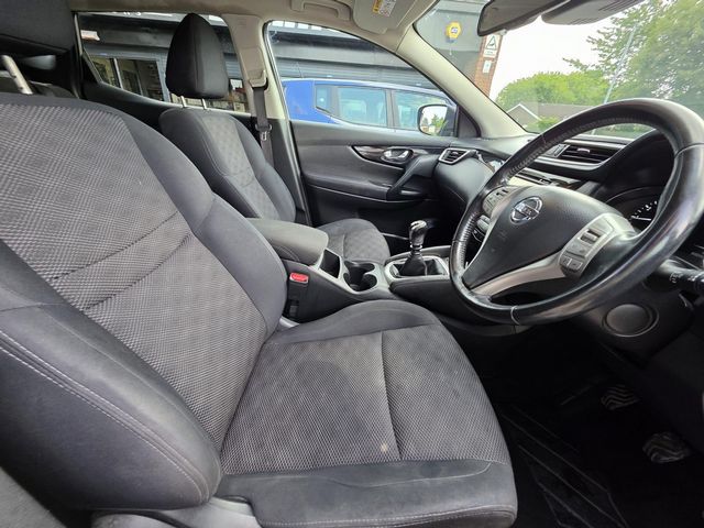 Nissan Qashqai 1.2 DIG-T n-tec+ 2WD Euro 6 (s/s) 5dr (2015) - Picture 14