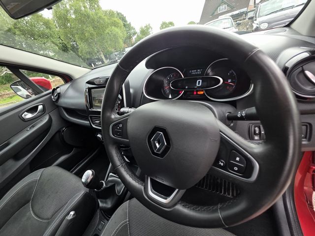 Renault Clio 0.9 TCe Iconic Euro 6 (s/s) 5dr (2019) - Picture 13