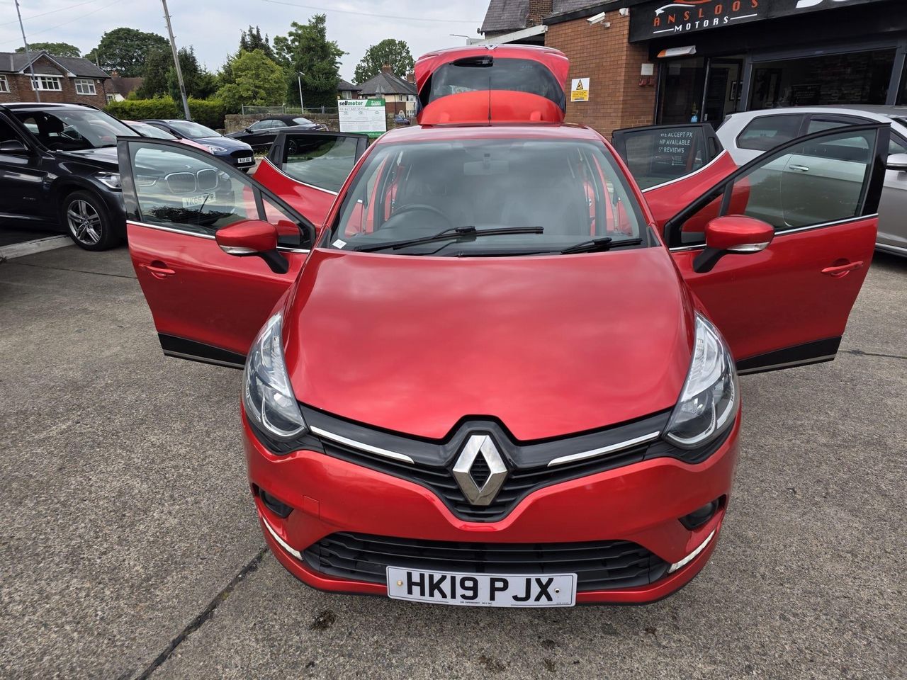 Renault Clio 0.9 TCe Iconic Euro 6 (s/s) 5dr - Picture 21 of 21