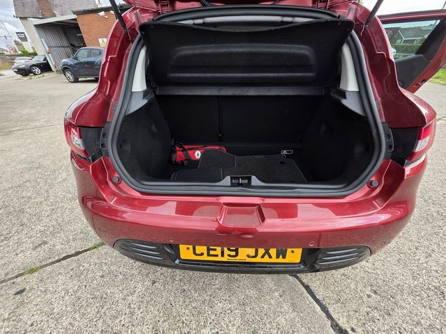 Renault Clio 0.9 TCe Iconic Euro 6 (s/s) 5dr (2019) - Picture 19