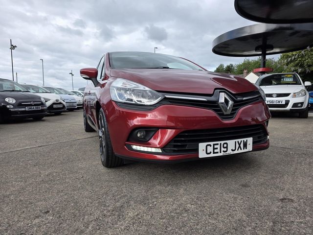 Renault Clio 0.9 TCe Iconic Euro 6 (s/s) 5dr (2019) - Picture 2
