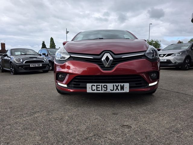 Renault Clio 0.9 TCe Iconic Euro 6 (s/s) 5dr (2019) - Picture 4
