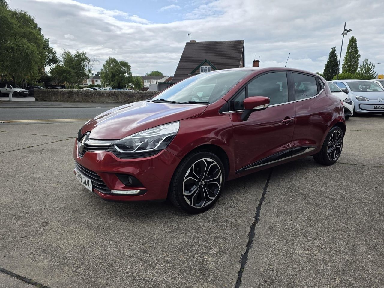 Renault Clio 0.9 TCe Iconic Euro 6 (s/s) 5dr - Picture 12 of 26