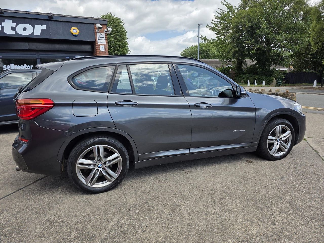 BMW X1 2.0 20d M Sport Auto xDrive Euro 6 (s/s) 5dr - Picture 11 of 22