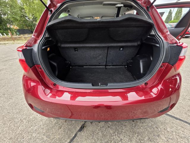 Toyota Yaris 1.5 VVT-i Icon Tech Euro 6 5dr (2018) - Picture 18