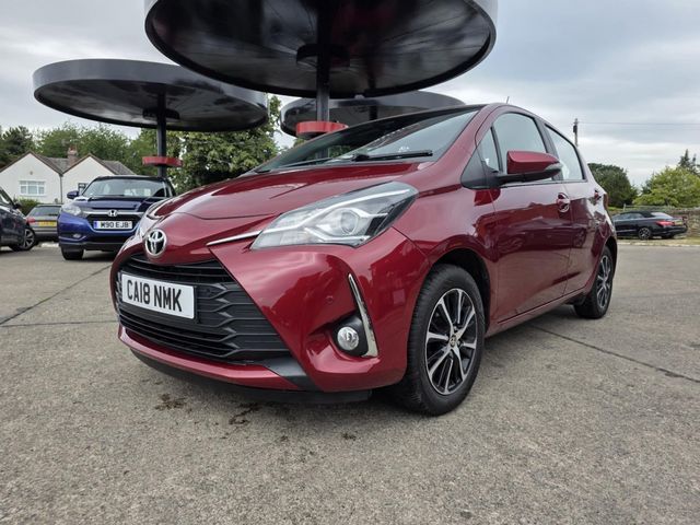Toyota Yaris 1.5 VVT-i Icon Tech Euro 6 5dr (2018) - Picture 3