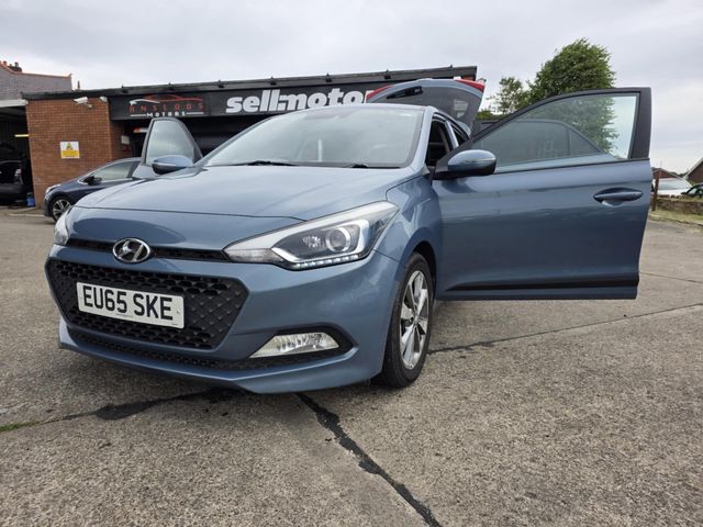 Hyundai i20 1.4 CRDi Premium Euro 6 5dr (2015) - Picture 3