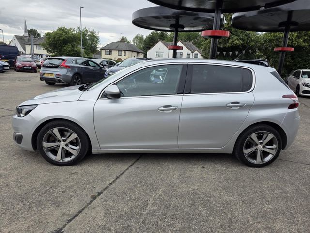 Peugeot 308 2.0 BlueHDi Allure Auto Euro 6 (s/s) 5dr (2015) - Picture 11