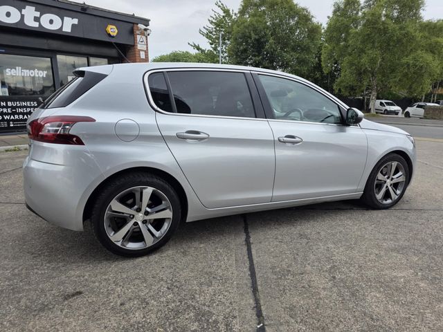 Peugeot 308 2.0 BlueHDi Allure Auto Euro 6 (s/s) 5dr (2015) - Picture 14