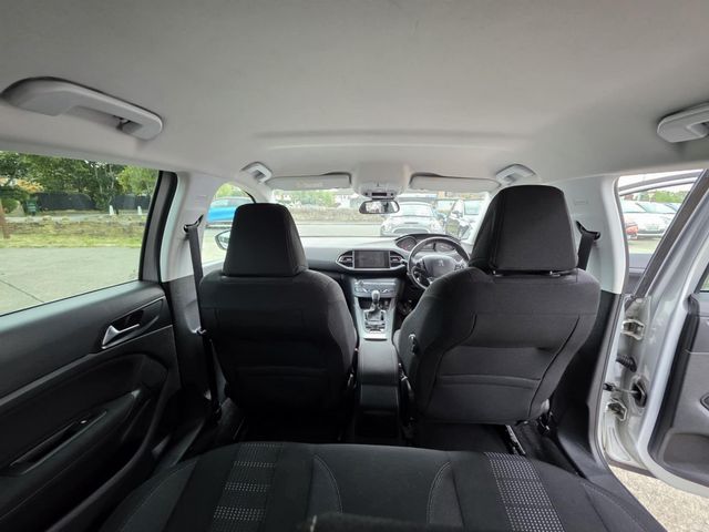 Peugeot 308 2.0 BlueHDi Allure Auto Euro 6 (s/s) 5dr (2015) - Picture 20