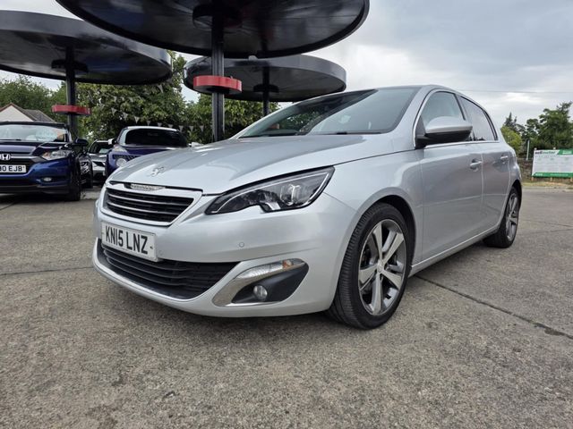 Peugeot 308 2.0 BlueHDi Allure Auto Euro 6 (s/s) 5dr (2015) - Picture 3