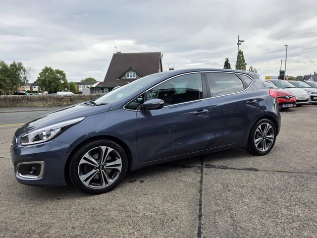 Kia Ceed 1.6 CRDi 3 Euro 6 (s/s) 5dr (2017) - Picture 10