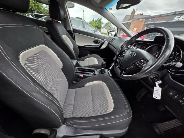 Kia Ceed 1.6 CRDi 3 Euro 6 (s/s) 5dr (2017) - Picture 15