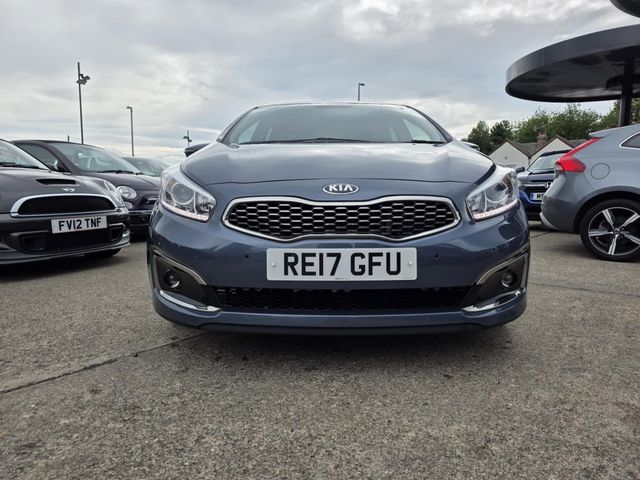 Kia Ceed 1.6 CRDi 3 Euro 6 (s/s) 5dr (2017) - Picture 6
