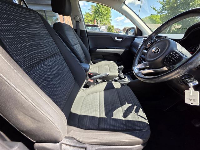 Kia Stonic 1.0 T-GDi 2 Euro 6 (s/s) 5dr (2018) - Picture 10