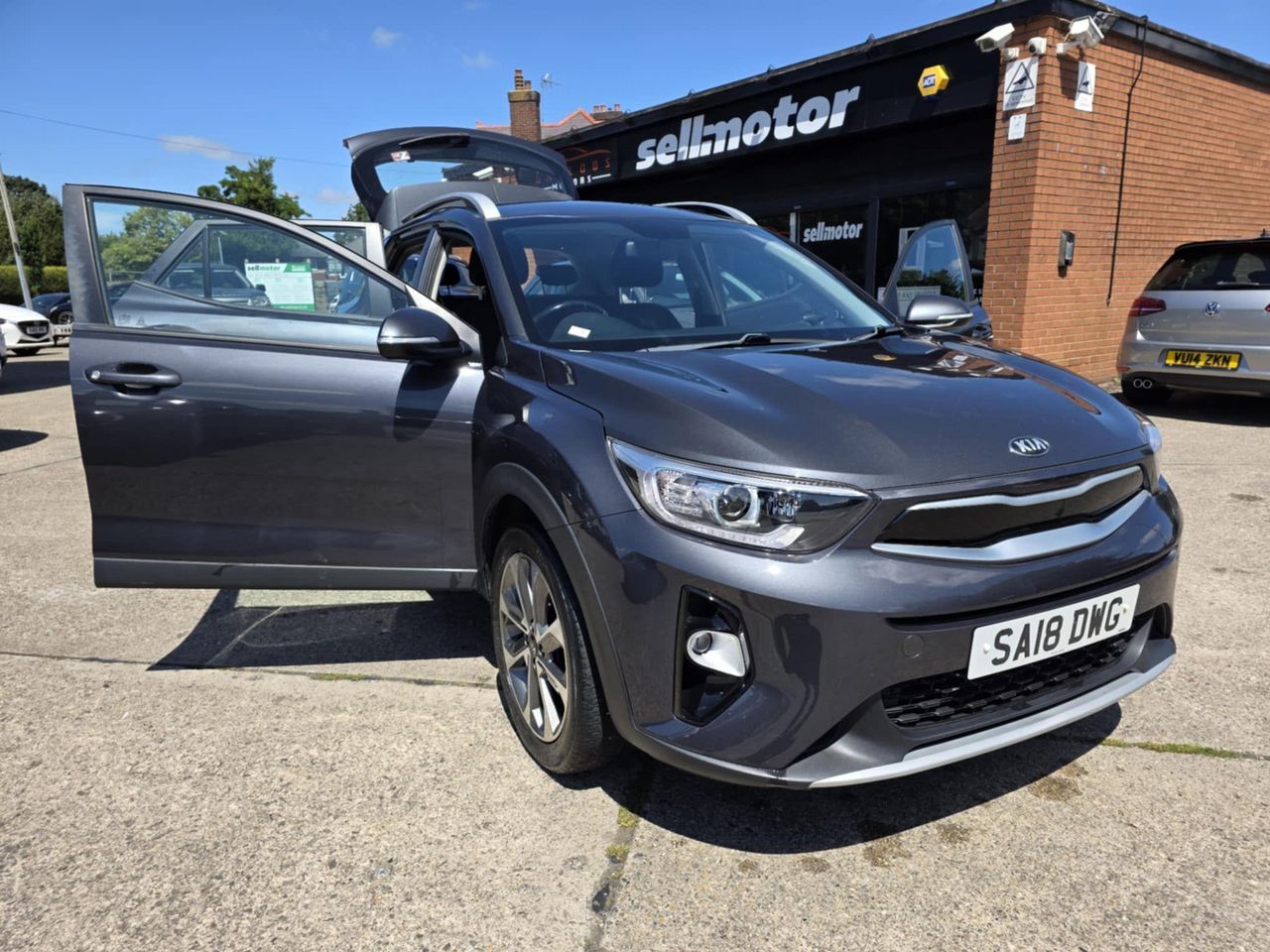 Kia Stonic 1.0 T-GDi 2 Euro 6 (s/s) 5dr - Picture 1 of 17
