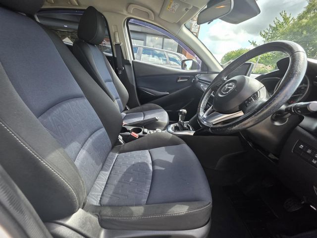 Mazda Mazda2 1.5 SKYACTIV-G Sport Black Euro 6 (s/s) 5dr (2016) - Picture 18